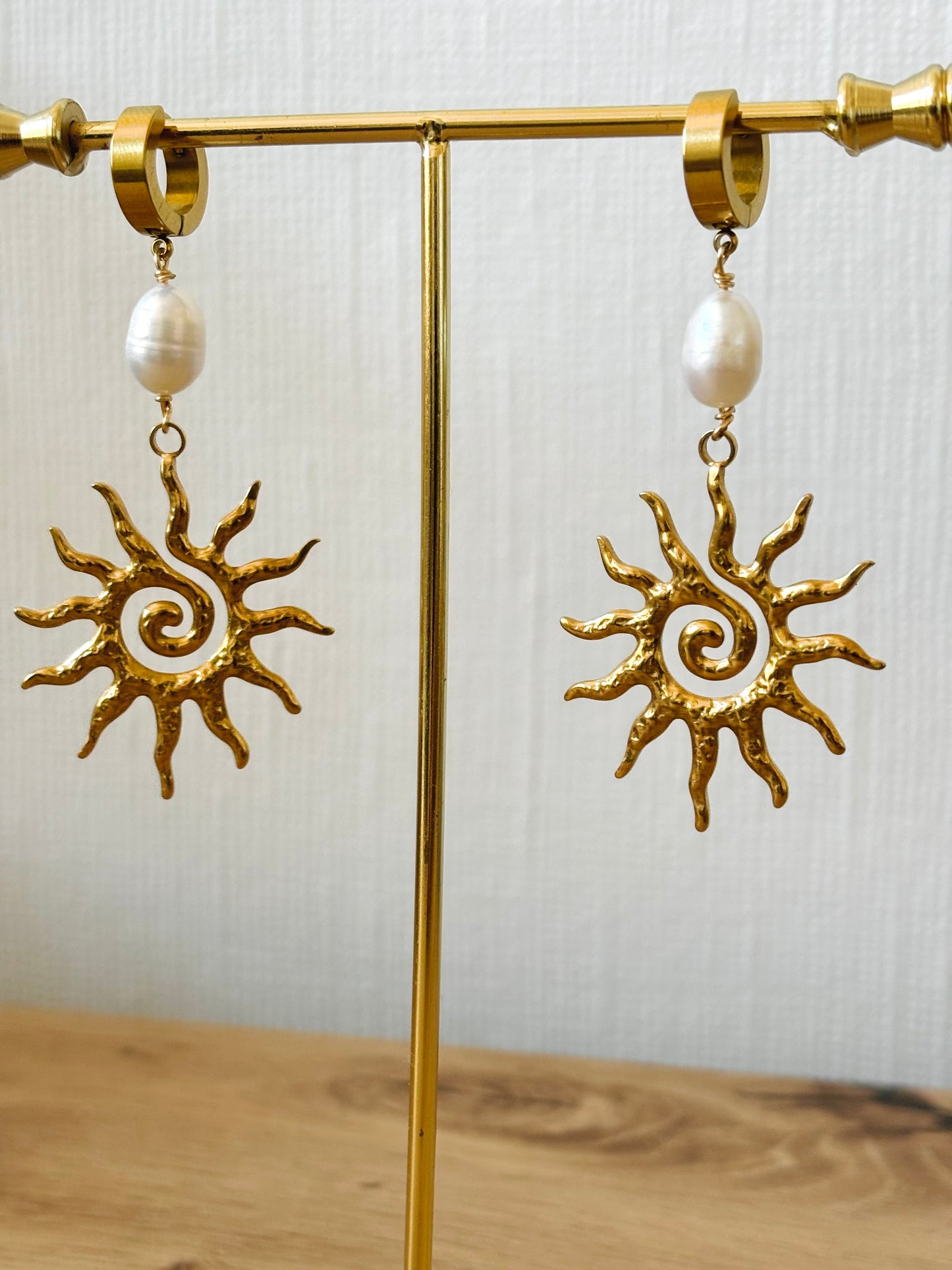 Boucles d'oreilles
Boucles d'oreilles pendantes
boucles d'oreilles en acier inoxydable
Boucles d'oreilles solaires
Soleil en acier inoxydable
Bijoux
Bijou solaire